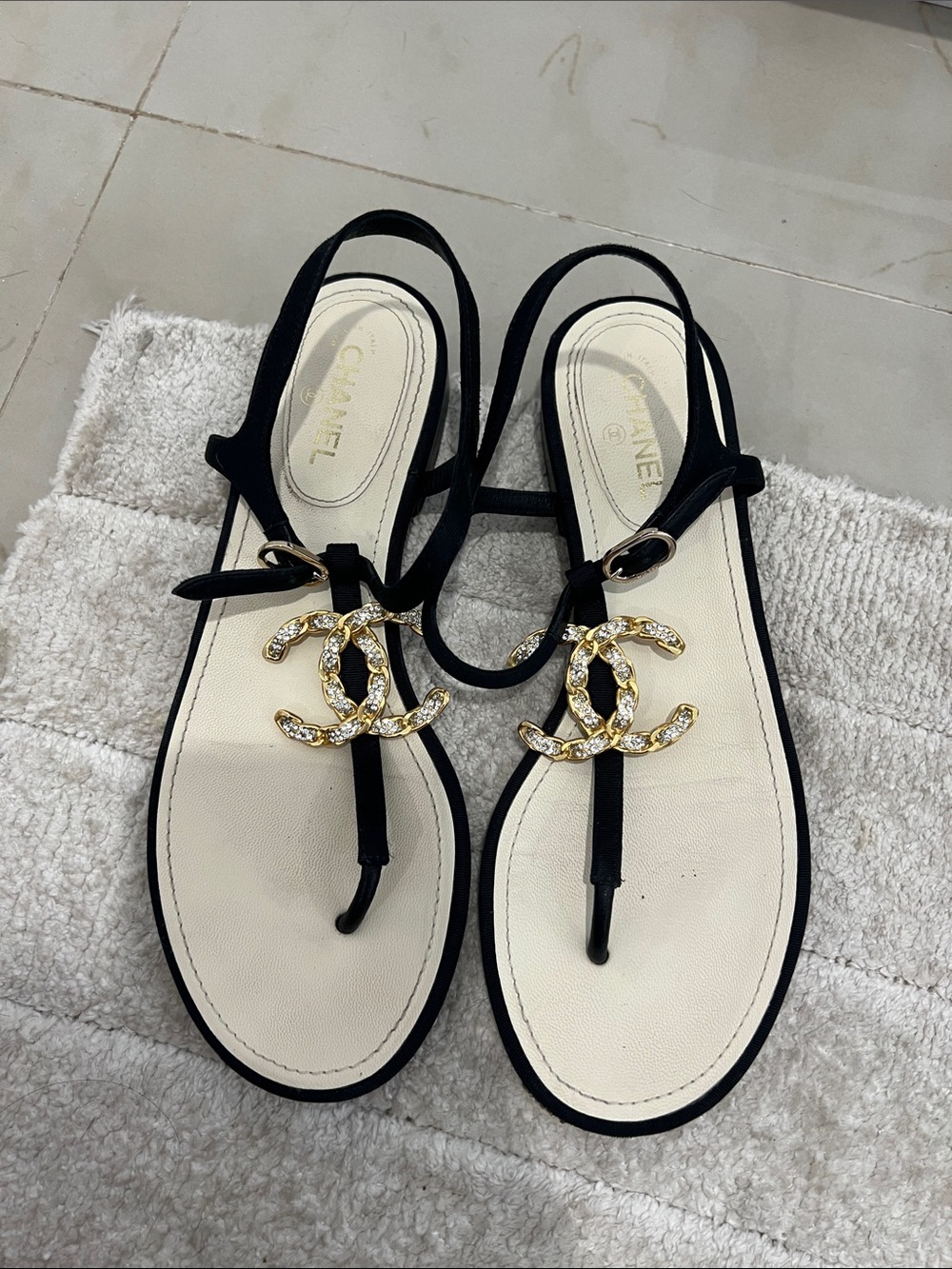 CHANEL Black & Cream Crystal CC Thong Sandals